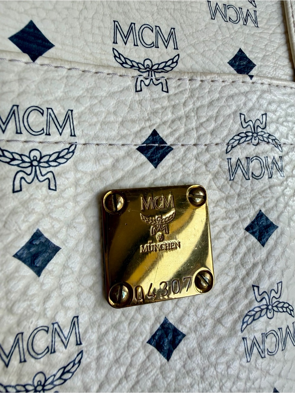 MCM White Visetos Bag - Picture 14 of 14